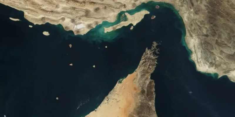 Iran Tutup Sementara Selat Hormuz, Dunia Terancam Krisis Energi Global?